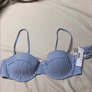 J crew Seesuckers underwire bikini top